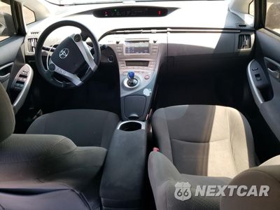 Zdjęcie 8 z 12 samochodu: 2012 TOYOTA PRIUS VIN:JTDKN3DU7C5496415 - miniatura