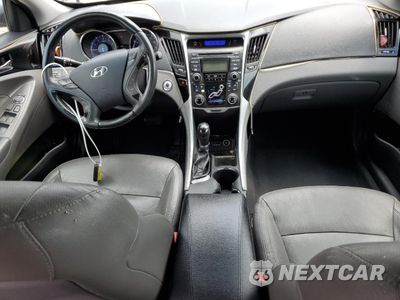 Zdjęcie 8 z 14 samochodu: 2012 HYUNDAI SONATA SE VIN:5NPEC4AC7CH451608 - miniatura