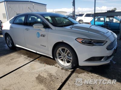 Czwarte zdjęcie samochodu z boku: 2018 FORD FUSION SE HYBRID VIN:3FA6P0LU6JR178460 - miniatura