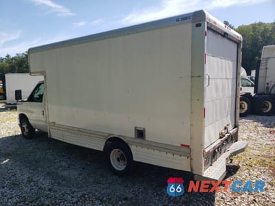 Drugie zdjęcie samochodu z przodu: 2009 FORD ECONOLINE E450 SUPER DUTY CUTAWAY VAN VIN:1FDXE45SX9DA08206 - miniatura