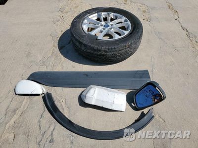 Zdjęcie 13 z 15 samochodu: 2020 FORD ESCAPE SE VIN:1FMCU0G60LUB14889 - miniatura