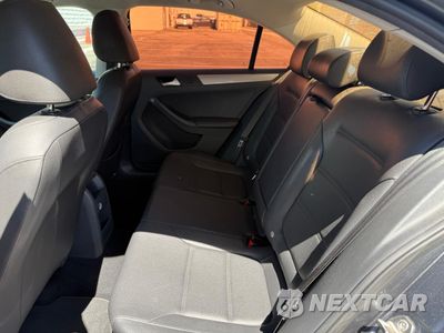 Zdjęcie 6 z 10 samochodu: 2015 VOLKSWAGEN JETTA SE VIN:3VWD17AJ2FM323077 - miniatura