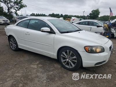 Czwarte zdjęcie samochodu z boku: 2010 VOLVO C70 T5 VIN:YV1672MCXAJ094366 - miniatura