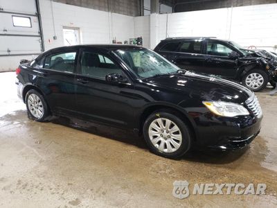 Czwarte zdjęcie samochodu z boku: 2013 CHRYSLER 200 LX VIN:1C3CCBAB2DN767488 - miniatura
