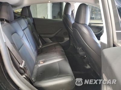 Zdjęcie 11 z 15 samochodu: 2023 TESLA MODEL Y VIN:7SAYGDEE7PA156042 - miniatura