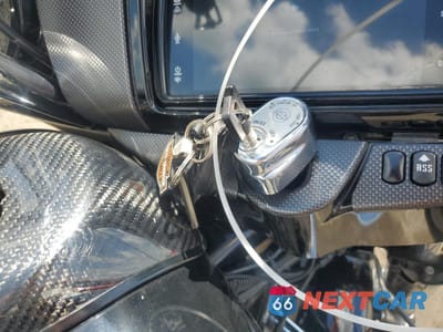 Zdjęcie 8 z 10 samochodu: 2014 HARLEY-DAVIDSON FLHXS STREET GLIDE SPECIAL VIN:1HD1KRM16EB695407 - miniatura