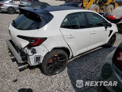 Trzecie zdjęcie samochodu z tyłu: 2024 TOYOTA GR COROLLA CORE VIN:JTNABAAE3RA013925 - miniatura