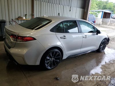 Trzecie zdjęcie samochodu z tyłu: 2025 TOYOTA COROLLA SE VIN:5YFS4MCE5SP230377 - miniatura