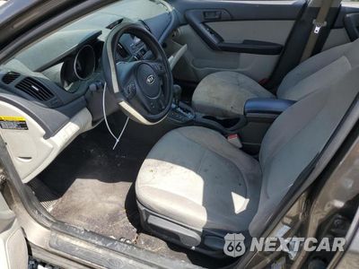 Zdjęcie 7 z 12 samochodu: 2010 KIA FORTE EX VIN:KNAFU4A22A5223406 - miniatura