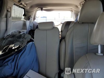 Zdjęcie 10 z 13 samochodu: 2013 TOYOTA SIENNA XLE 8-PASSENGER VIN:5TDYK3DC9DS403707 - miniatura