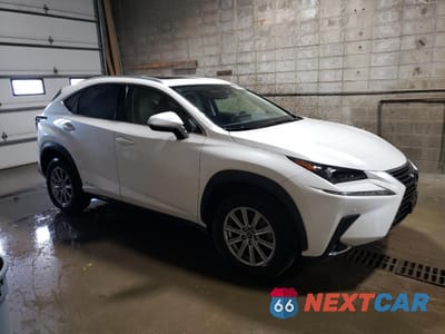 Czwarte zdjęcie samochodu z boku: 2021 LEXUS NX 300H BASE VIN:JTJDJRDZXM2155111 - miniatura