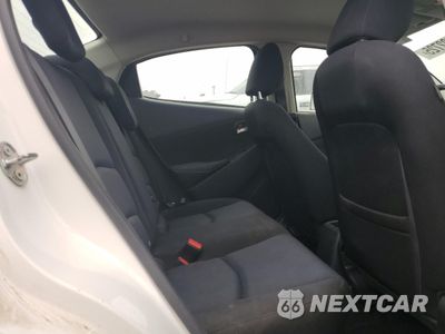 Zdjęcie 10 z 15 samochodu: 2017 TOYOTA YARIS IA VIN:3MYDLBYV2HY148979 - miniatura