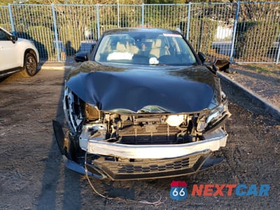 Piąte zdjęcie samochodu w środku: 2018 HONDA CLARITY VIN:JHMZC5F11JC019098 - miniatura