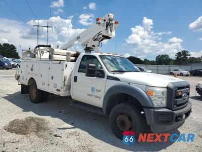 Czwarte zdjęcie samochodu z boku: 2015 FORD F450 SUPER DUTY VIN:1FDUF4GY3FEC93399 - miniatura