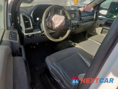 Zdjęcie 8 z 12 samochodu: 2018 FORD F350 SUPER DUTY VIN:1FD8X3A64JEC67600 - miniatura