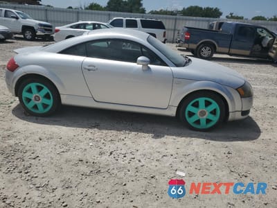 Czwarte zdjęcie samochodu z boku: 2000 AUDI TT VIN:TRUTC28N6Y1004503 - miniatura