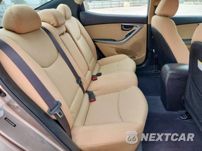 Zdjęcie 10 z 12 samochodu: 2013 HYUNDAI ELANTRA GLS VIN:5NPDH4AE6DH397282 - miniatura