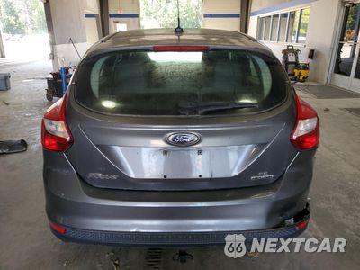 Zdjęcie 6 z 14 samochodu: 2014 FORD FOCUS SE VIN:1FADP3K23EL104877 - miniatura