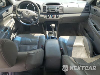 Zdjęcie 8 z 12 samochodu: 2003 TOYOTA CAMRY LE VIN:4T1BF32K63U042205 - miniatura