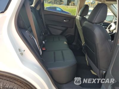 Zdjęcie 10 z 14 samochodu: 2023 NISSAN ROGUE SV VIN:5N1BT3BB9PC685362 - miniatura