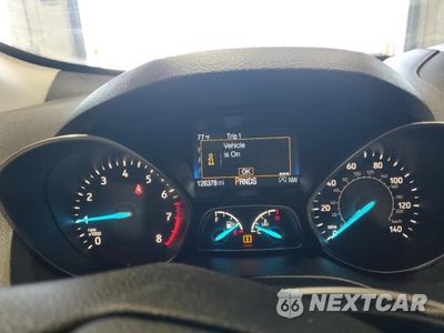 Zdjęcie 9 z 13 samochodu: 2018 FORD ESCAPE SE VIN:1FMCU0GD6JUC62427 - miniatura