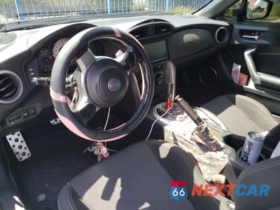 Zdjęcie 8 z 12 samochodu: 2017 TOYOTA 86 BASE VIN:JF1ZNAA16H8710397 - miniatura