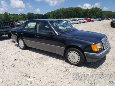 Czwarte zdjęcie samochodu z boku: 1993 MERCEDES-BENZ 300 E 2.8 VIN:WDBEA28E0PC002885 - miniatura