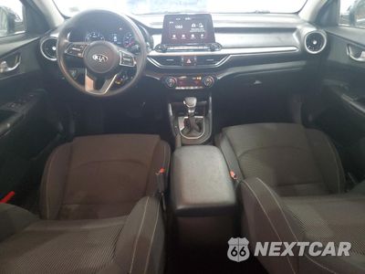 Zdjęcie 8 z 15 samochodu: 2019 KIA FORTE FE VIN:3KPF24AD7KE024240 - miniatura