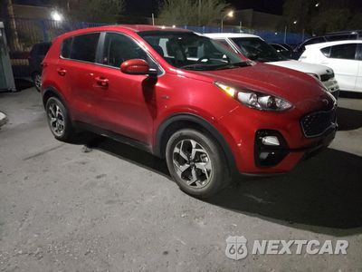 Czwarte zdjęcie samochodu z boku: 2021 KIA SPORTAGE LX VIN:KNDPMCAC4M7943163 - miniatura