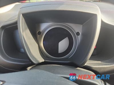 Zdjęcie 9 z 13 samochodu: 2009 TOYOTA SCION XD VIN:JTKKU10439J041938 - miniatura