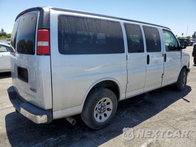 Trzecie zdjęcie samochodu z tyłu: 2010 GMC SAVANA G1500 LT VIN:1GKUGCD4XA1132002 - miniatura