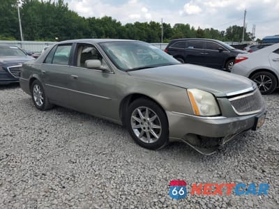 Czwarte zdjęcie samochodu z boku: 2011 CADILLAC DTS LUXURY COLLECTION VIN:1G6KD5E68BU114754 - miniatura