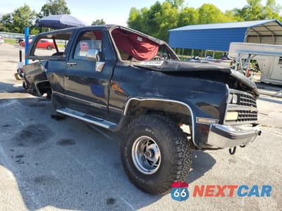 Czwarte zdjęcie samochodu z boku: 1990 CHEVROLET BLAZER V10 VIN:1GNEV18K0LF169463 - miniatura