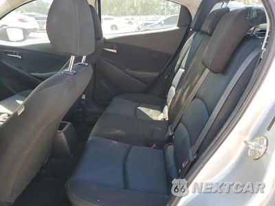 Zdjęcie 10 z 13 samochodu: 2018 TOYOTA YARIS IA VIN:3MYDLBYV0JY305849 - miniatura