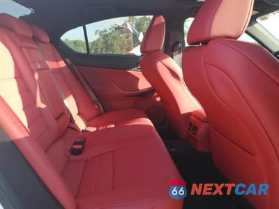 Zdjęcie 10 z 13 samochodu: 2025 LEXS IS VIN:JTHGZ1B20S5085287 - miniatura