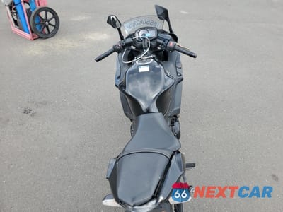 Zdjęcie 6 z 9 samochodu: 2017 KAWASAKI EX650 F VIN:JKAEXEK17HDA01782 - miniatura