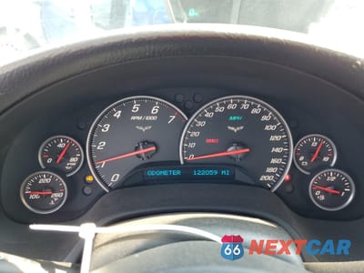 Zdjęcie 9 z 14 samochodu: 2005 CHEVROLET CORVETTE VIN:1G1YY24U955131029 - miniatura