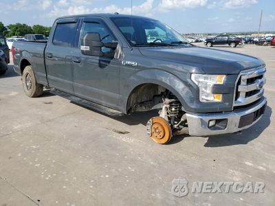 Czwarte zdjęcie samochodu z boku: 2017 FORD F150 SUPERCREW VIN:1FTFW1EGXHKD03758 - miniatura