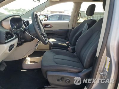 Zdjęcie 7 z 17 samochodu: 2018 CHRYSLER PACIFICA LX VIN:2C4RC1CG3JR292568 - miniatura