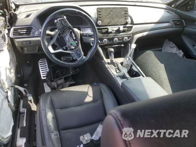 Zdjęcie 8 z 12 samochodu: 2018 HONDA ACCORD SPORT VIN:1HGCV1F34JA097657 - miniatura