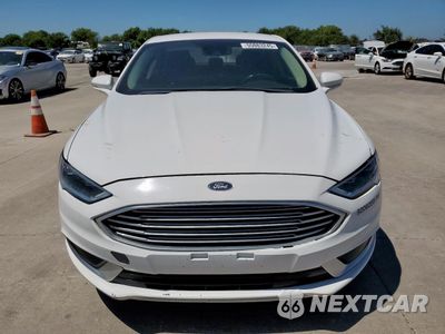 Piąte zdjęcie samochodu w środku: 2018 FORD FUSION SE HYBRID VIN:3FA6P0LU5JR171824 - miniatura
