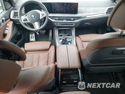 Zdjęcie 8 z 15 samochodu: 2023 BMW X7 XDRIVE40I VIN:5UX23EM09P9R84972 - miniatura
