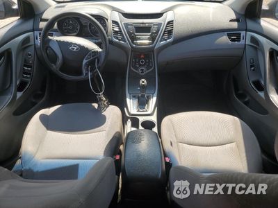 Zdjęcie 8 z 12 samochodu: 2016 HYUNDAI ELANTRA SE VIN:5NPDH4AE2GH720344 - miniatura