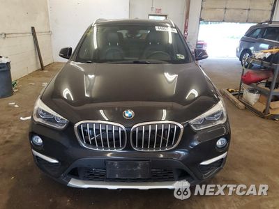 Piąte zdjęcie samochodu w środku: 2017 BMW X1 XDRIVE28I VIN:WBXHT3Z33H4A58316 - miniatura