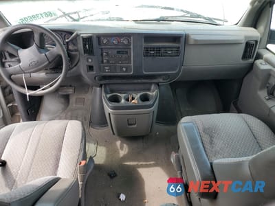 Zdjęcie 8 z 14 samochodu: 2007 CHEVROLET EXPRESS G3500 VIN:1GAHG39U971127445 - miniatura