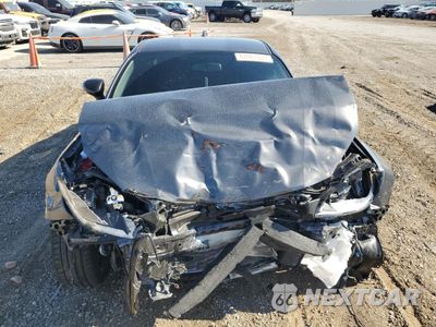 Piąte zdjęcie samochodu w środku: 2024 TOYOTA GR 86 PREMIUM VIN:JF1ZNBE19R8754170 - miniatura