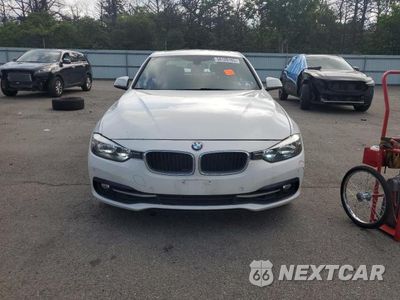 Piąte zdjęcie samochodu w środku: 2017 BMW 330 XI VIN:WBA8D9C3XHA005405 - miniatura