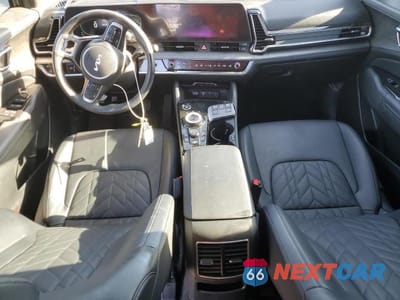 Zdjęcie 8 z 13 samochodu: 2023 KIA SPORTAGE X LINE VIN:KNDPYDAH2P7067266 - miniatura