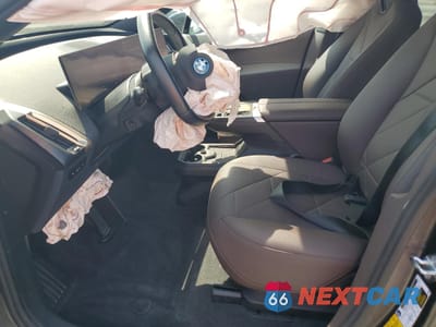 Zdjęcie 7 z 12 samochodu: 2022 BMW IX XDRIVE50 VIN:WB523CF0XNCK66197 - miniatura