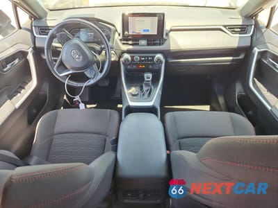 Zdjęcie 8 z 15 samochodu: 2023 TOYOTA RAV4 PRIME SE VIN:JTMAB3FV7PD141170 - miniatura
